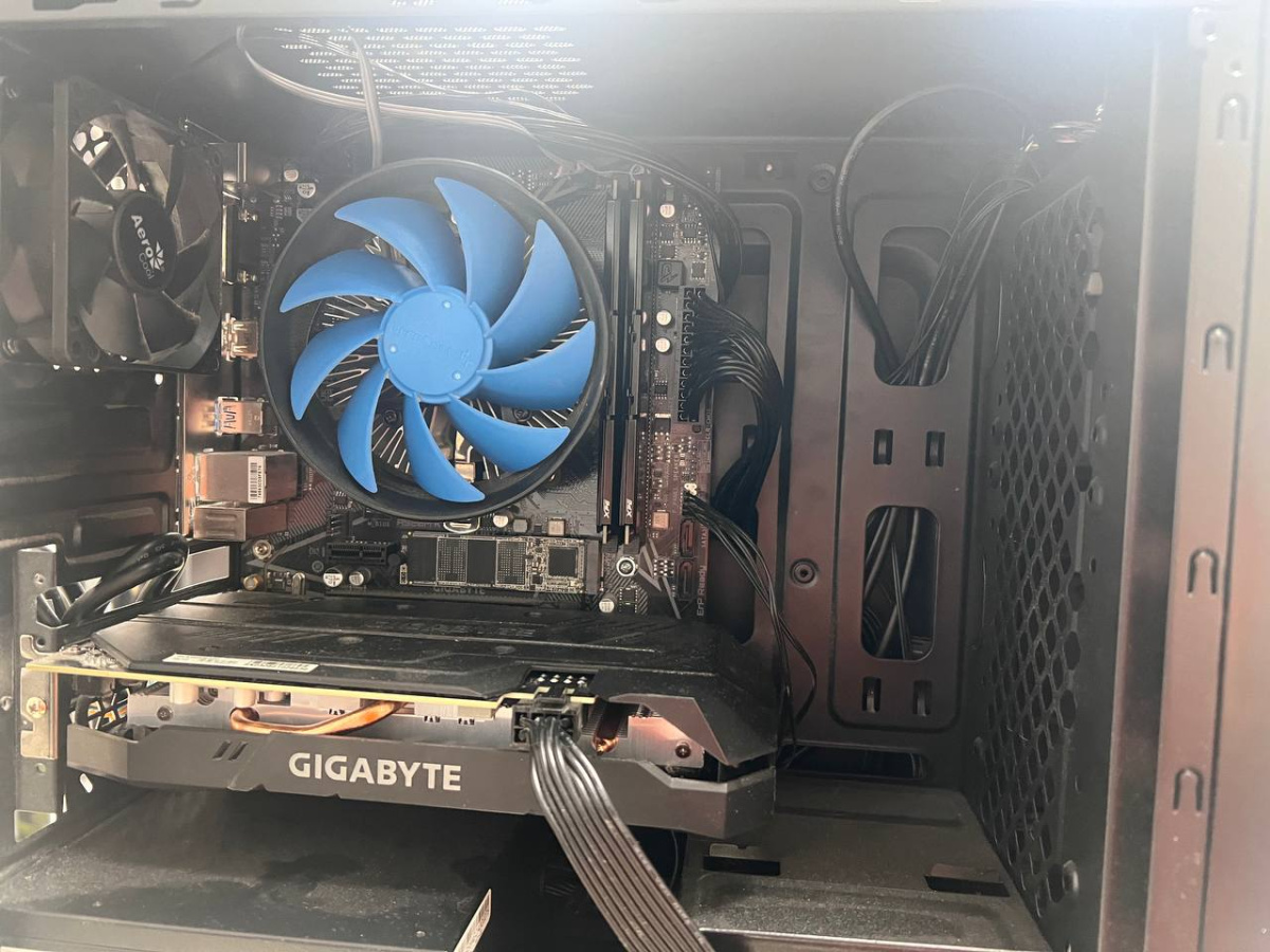 Системный блок Aero Cool; Ryzen 5 3600, GeForce GTX 1660 Super, 16 Гб, 240 Гб, Нет