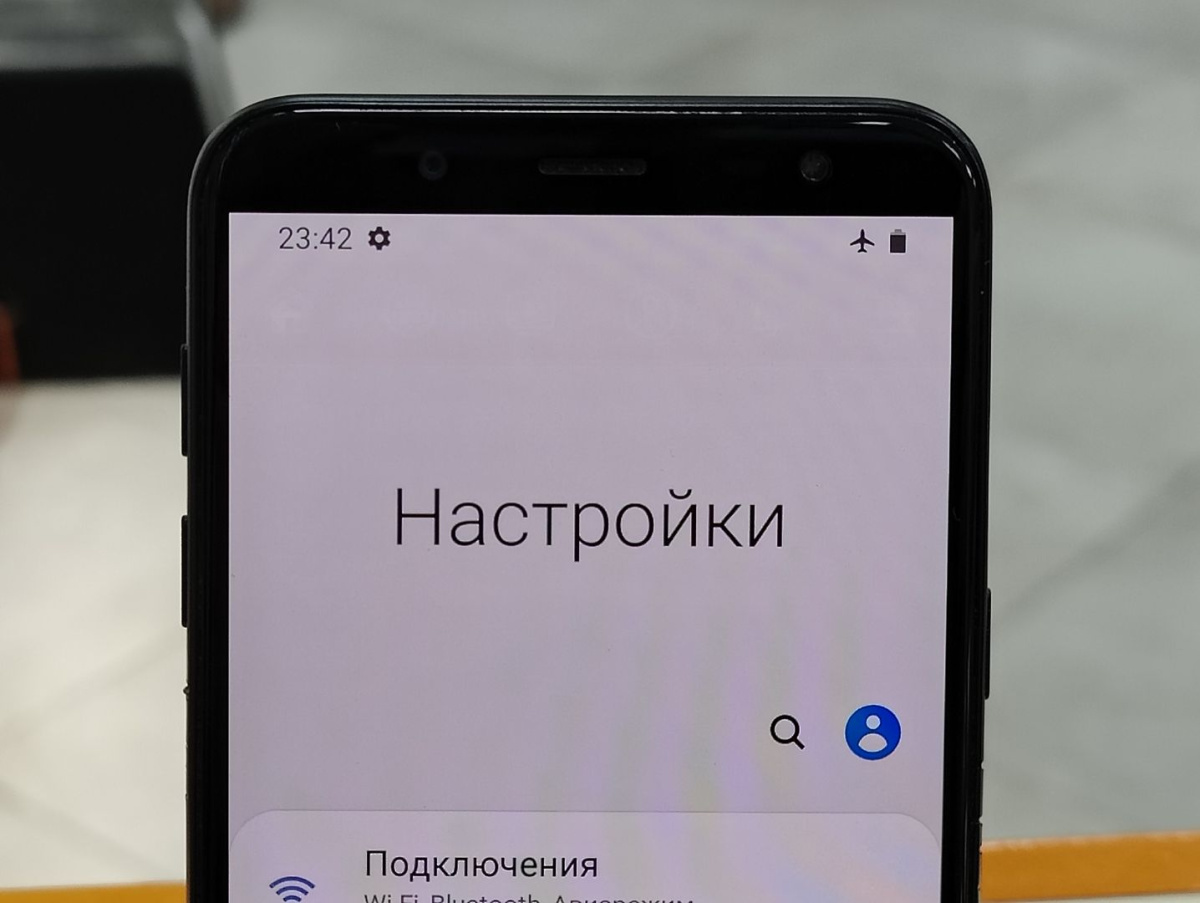 Смартфон Samsung Galaxy J6 2018 3/32