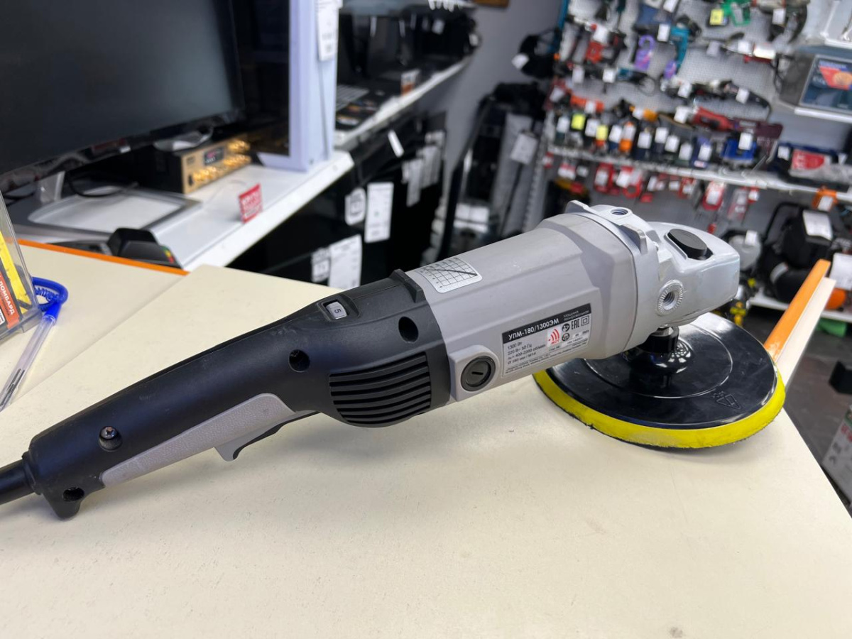 Полировальная машина Интерскол УПМ-180/1300ЭМ