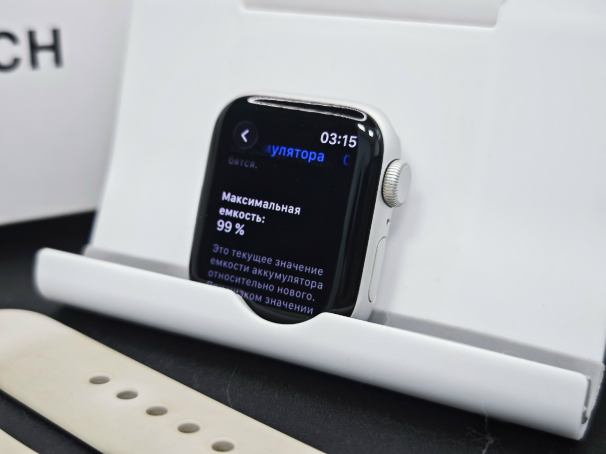 Смарт-часы Apple Watch SE 2022 40mm