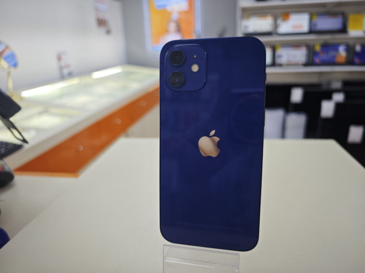 Смартфон Apple iPhone 12 64Gb