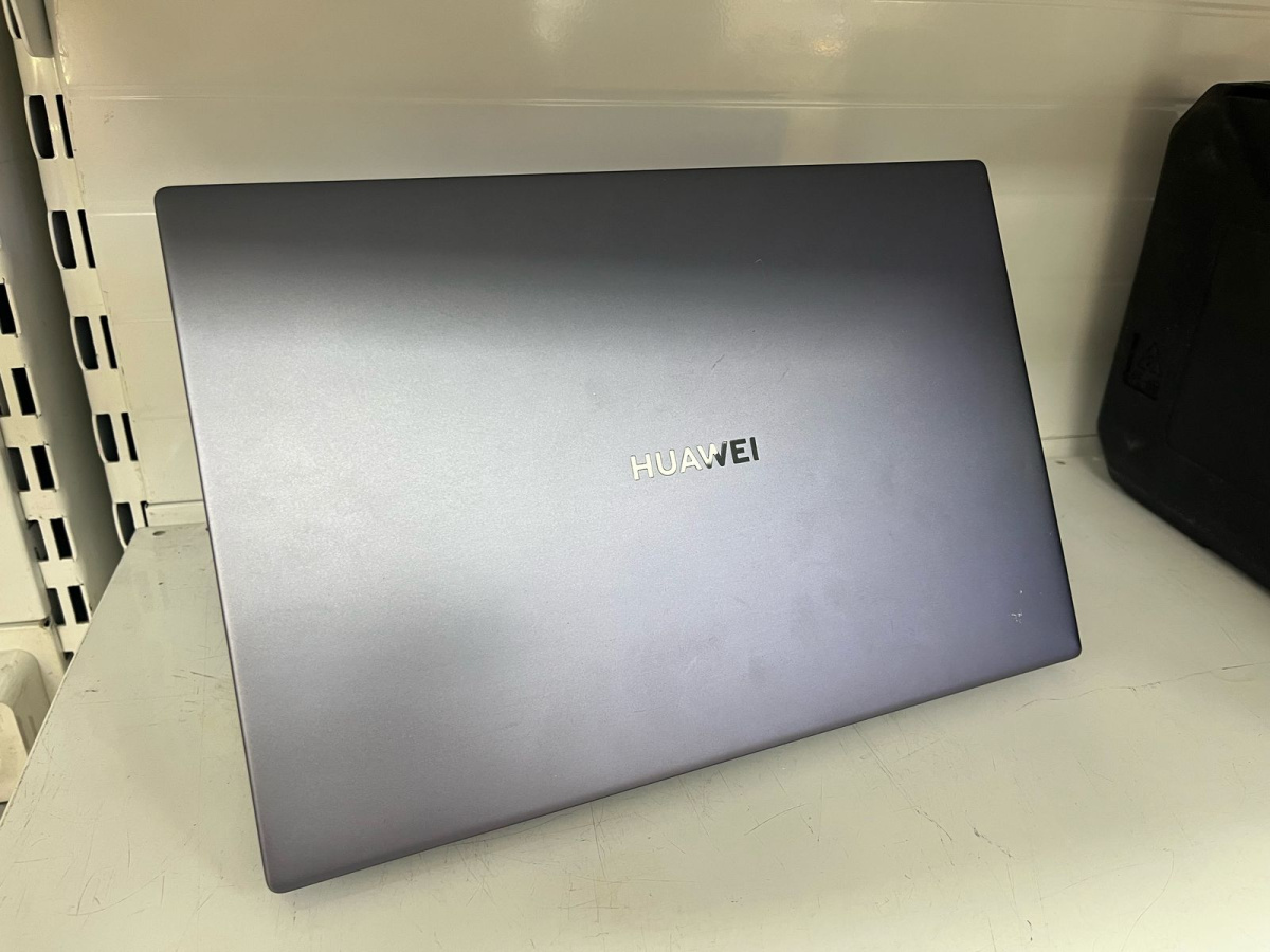 Ноутбук Huawei; Core i3-10110U, Intel UHD Graphics, 8 Гб, 240 Гб, Нет
