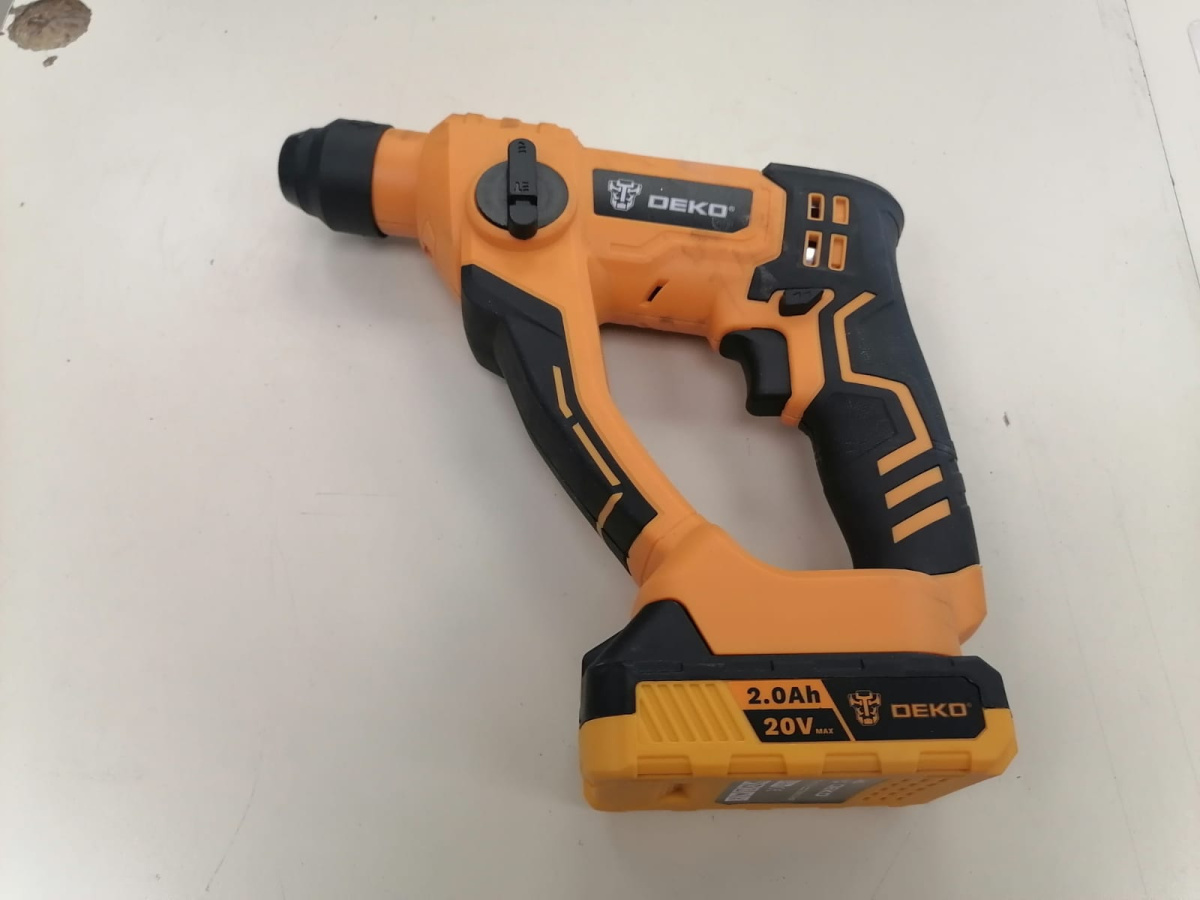 Перфоратор Deko DKCH20