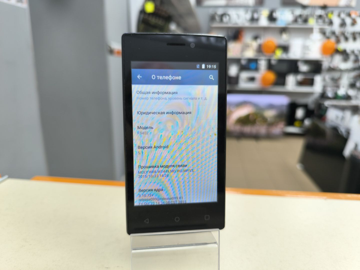 Смартфон Fly FS402