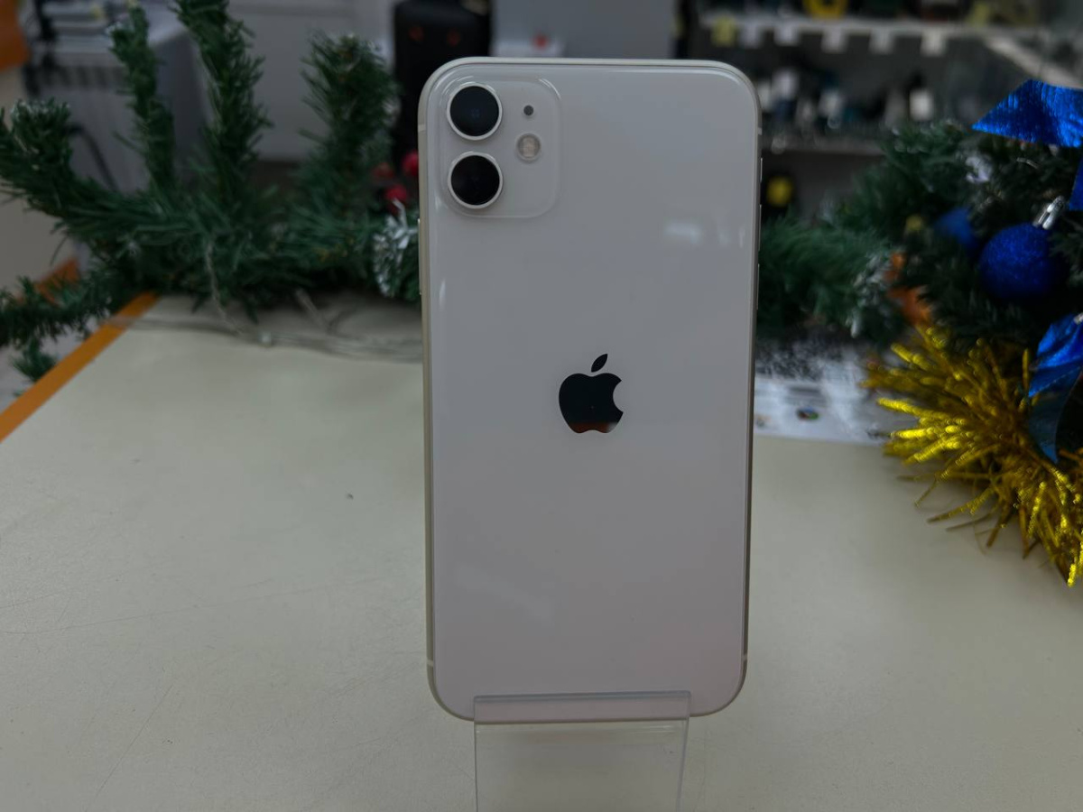 Смартфон Apple iPhone 11 64Gb