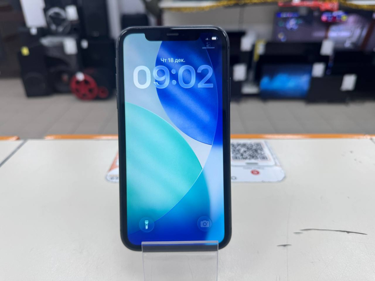 Смартфон Apple iPhone 11 64Gb