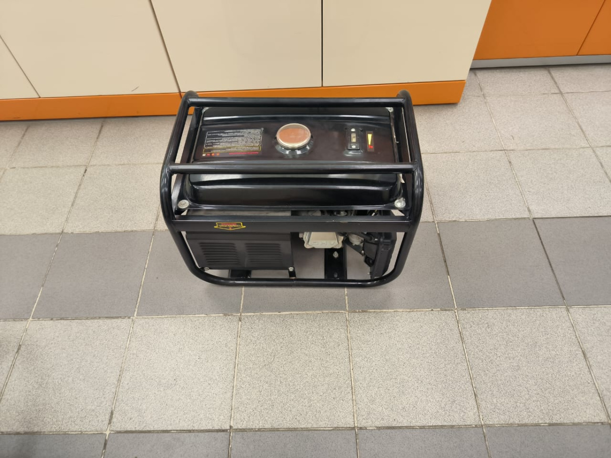 Бензогенератор Huter DY2500L