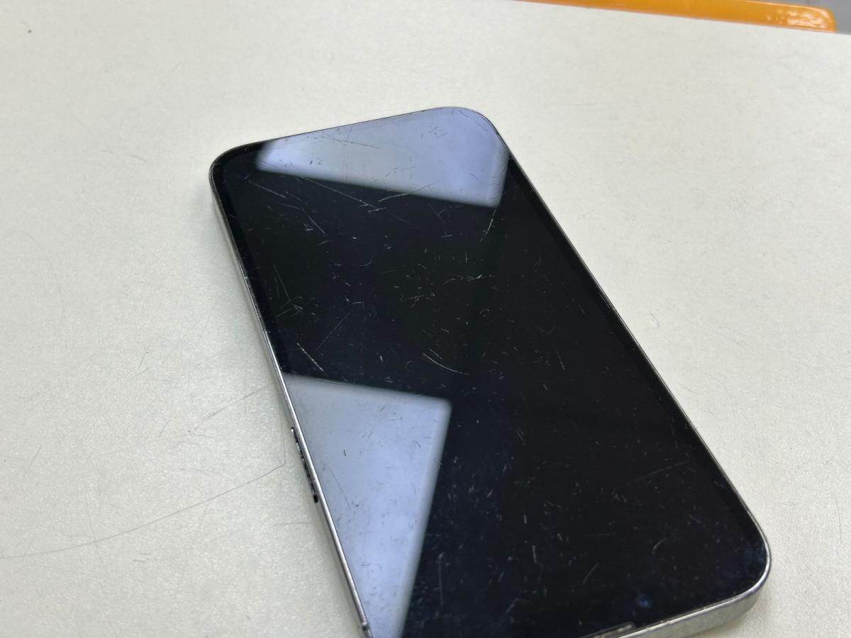 Смартфон Apple iPhone 13 Pro 128Gb