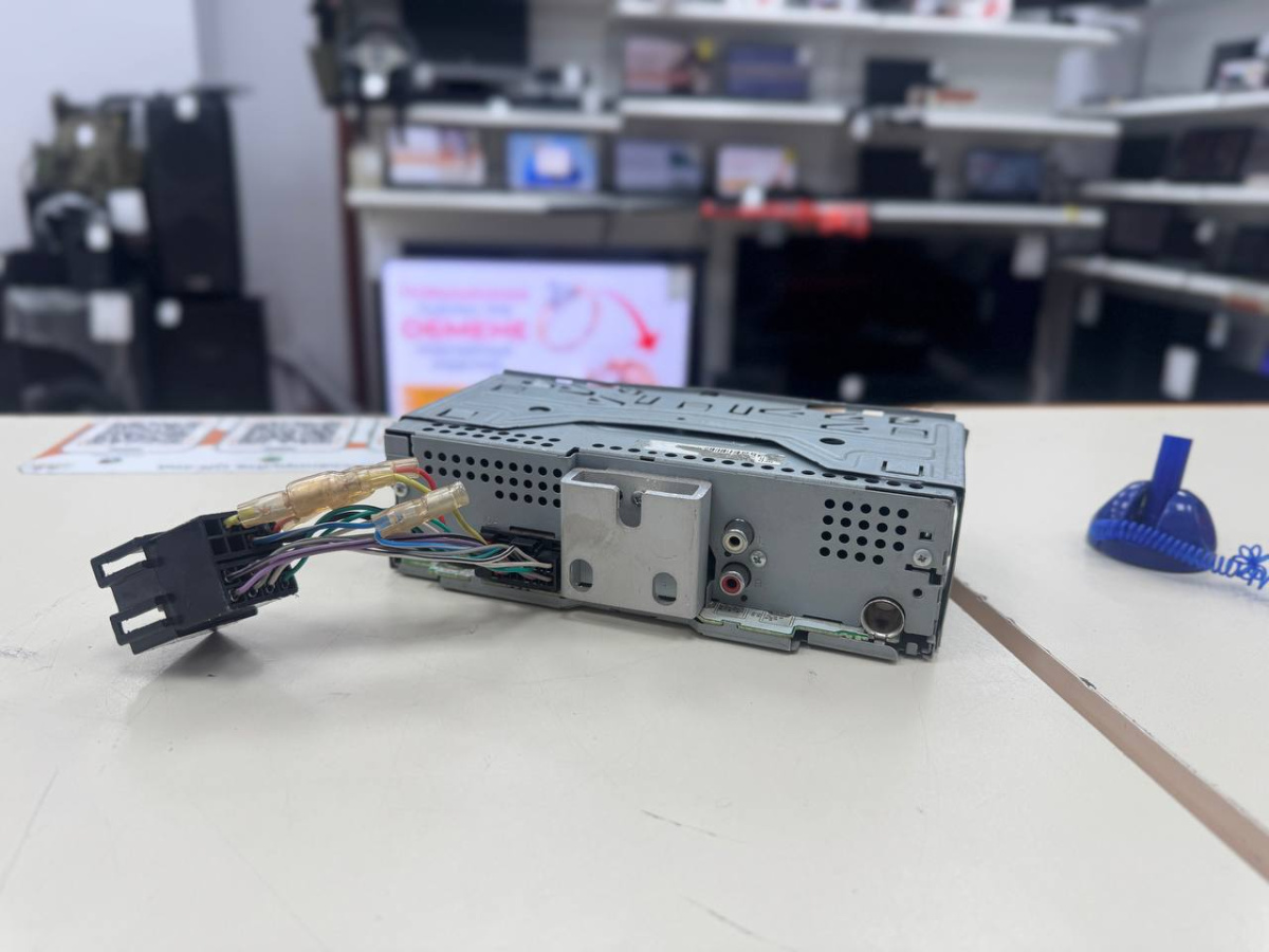 Автомагнитола Pioneer MVH-170UBG