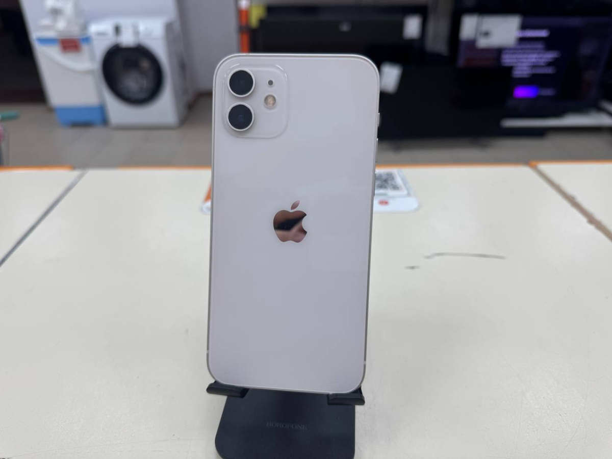 Смартфон Apple iPhone 12 64Gb