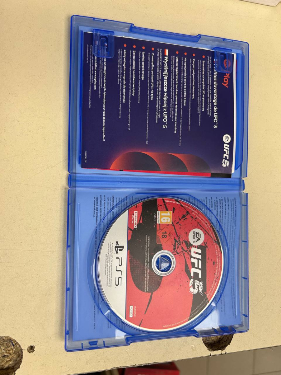 Игра Playstation 5 UFC5