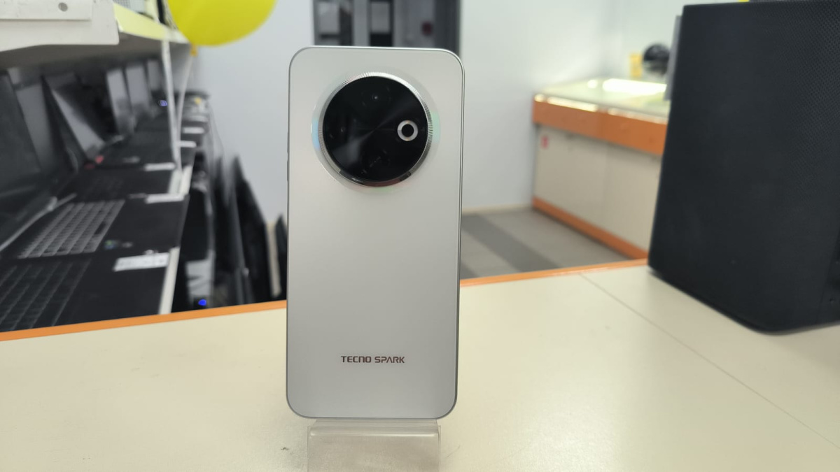 Смартфон Tecno SPARK 30C 8/256