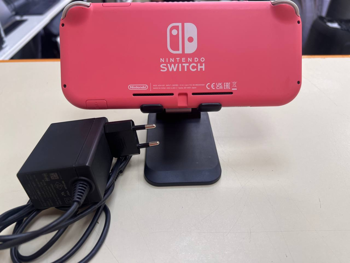 Игровая приставка Nintendo Switch Lite