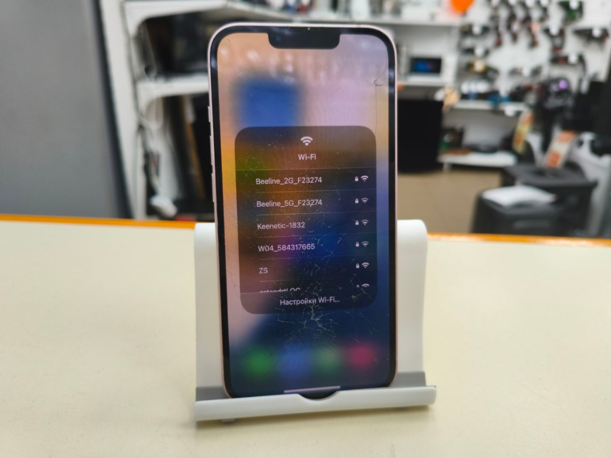Смартфон Apple iPhone 13 128Gb