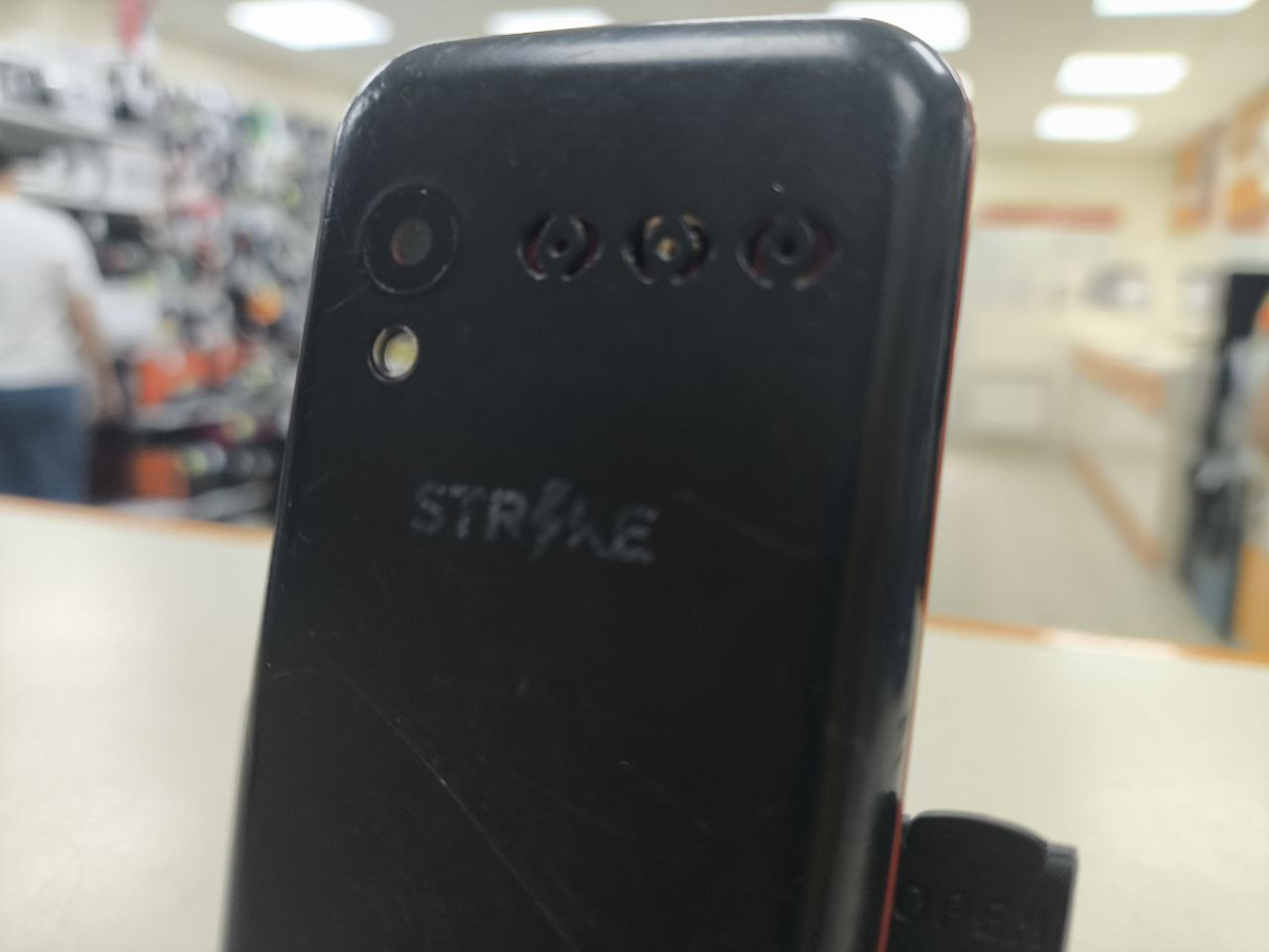 Мобильный телефон Strike A14