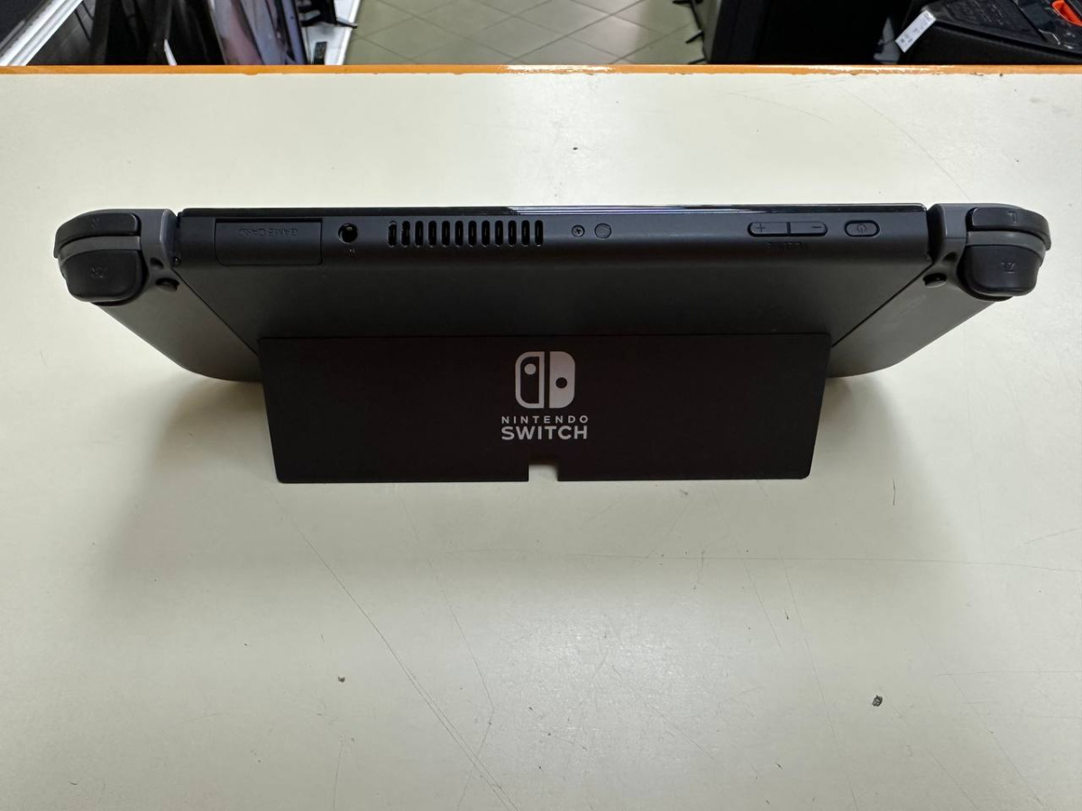 Игровая приставка Nintendo Switch Oled