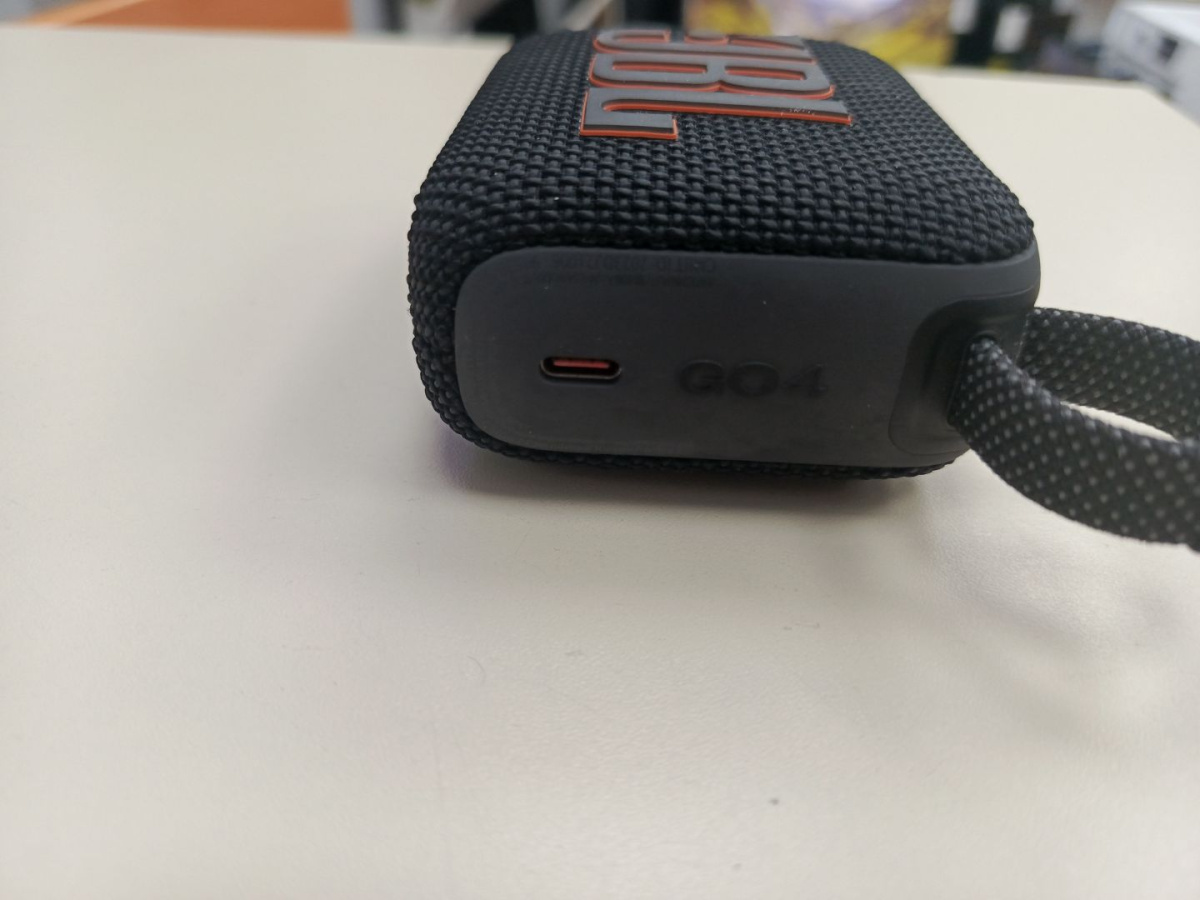 Портативная акустика JBL GO 4