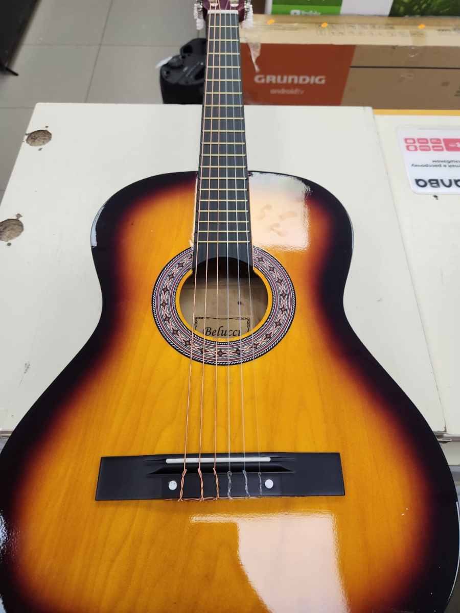 Гитара акустическая Belucci BC3810 SB