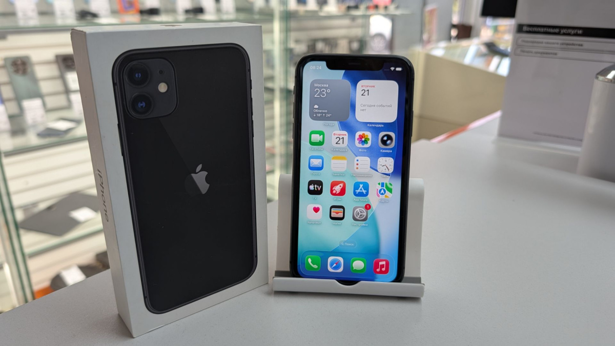 Смартфон Apple iPhone 11 64Gb