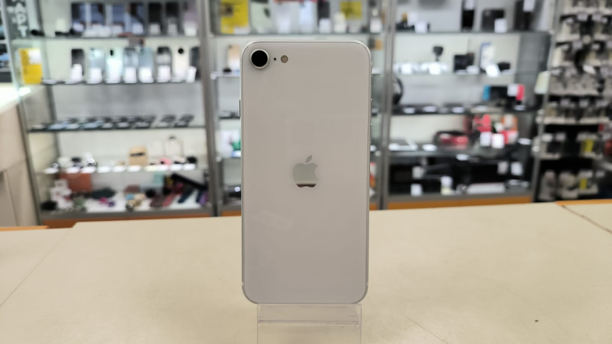 Смартфон Apple iPhone SE 2020 64Gb