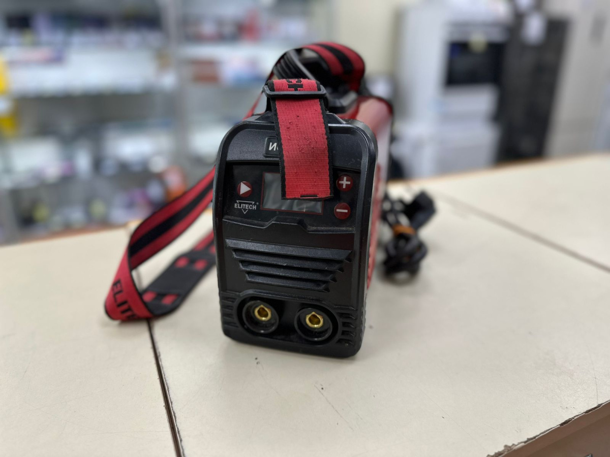 Сварочный аппарат Elitech ИС 200М;