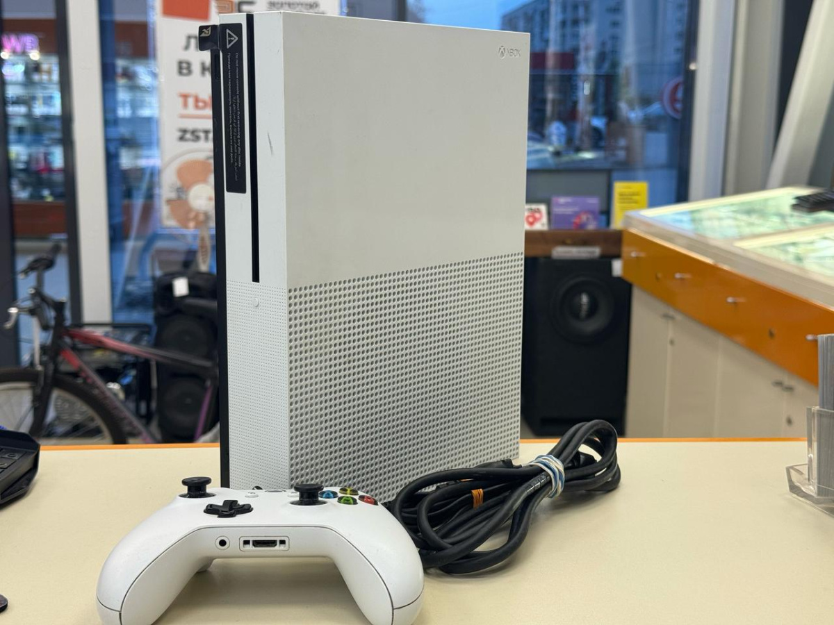 Игровая приставка Xbox One S 500Gb
