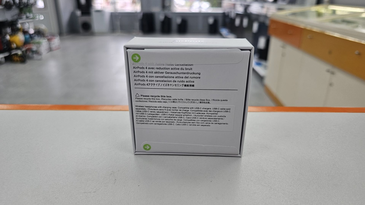 Наушники беспроводные Apple Airpods 4