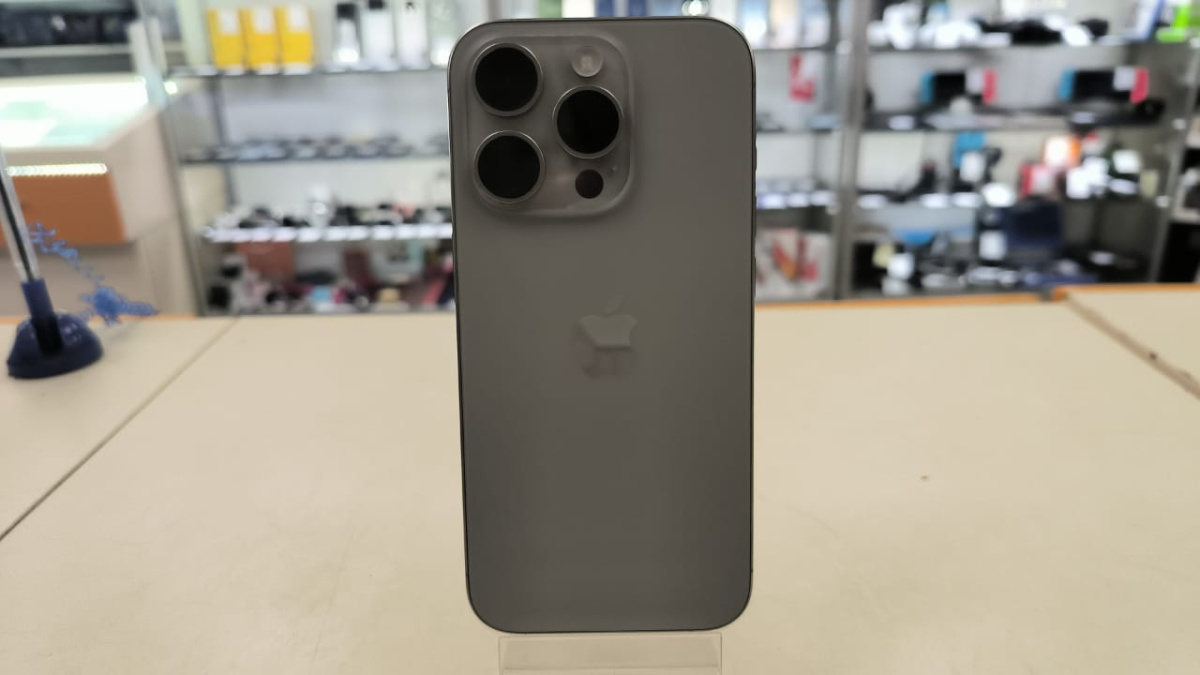 Смартфон Apple Iphone 15 Pro 512 Gb