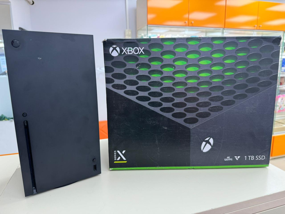 Игровая приставка Xbox Series X 1Tb