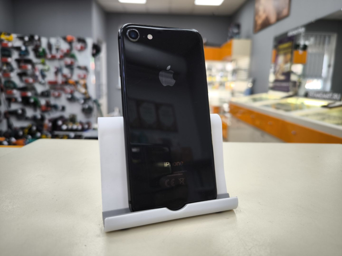 Смартфон Apple iPhone 8 64Gb