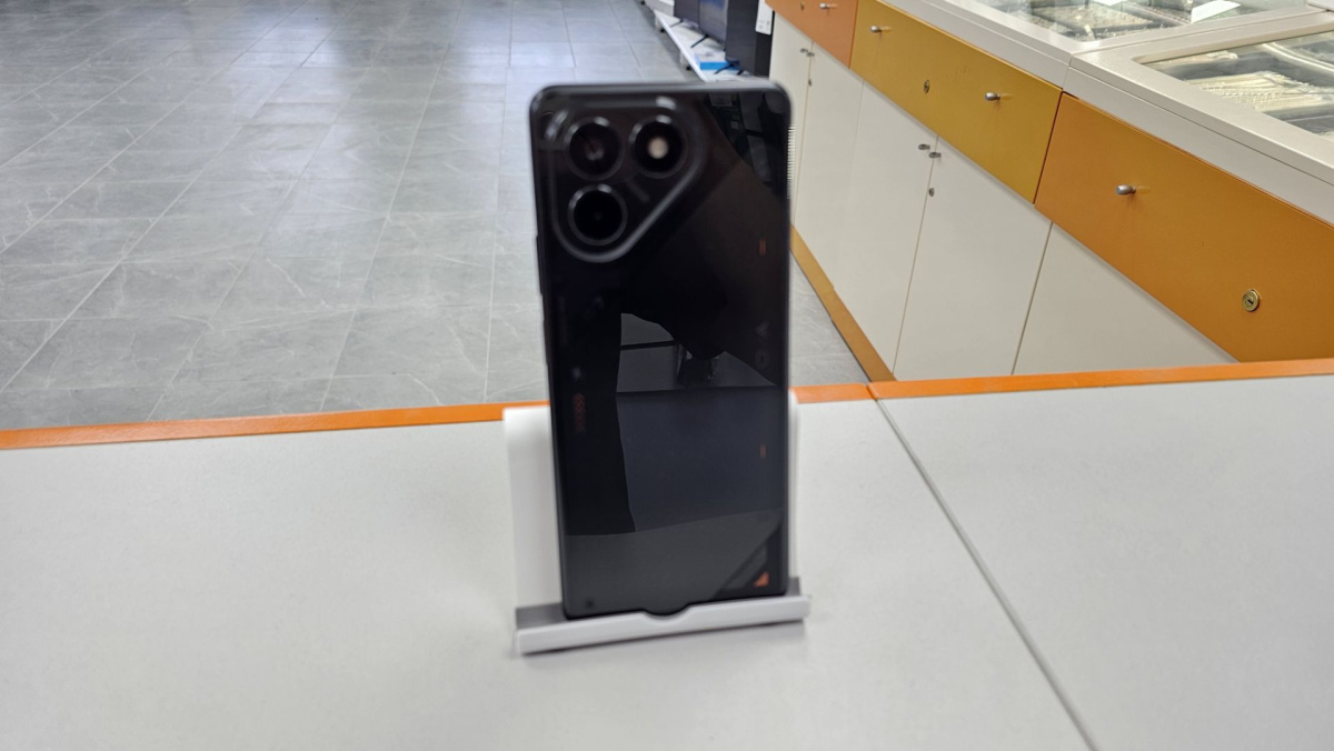 Смартфон Tecno Pova 7 Neo 8/128