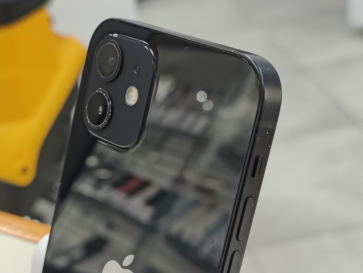Смартфон Apple iPhone 12 128Gb