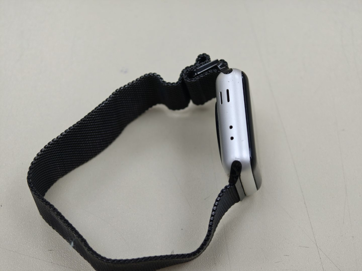 Смарт-часы Apple Watch Series 3 38 мм