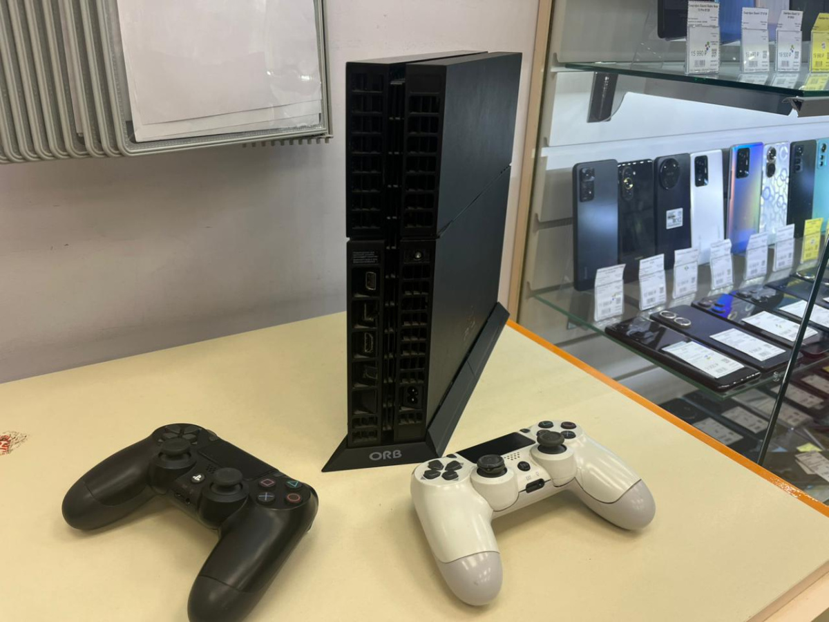 Игровая приставка PlayStation 4 FAT 500GB