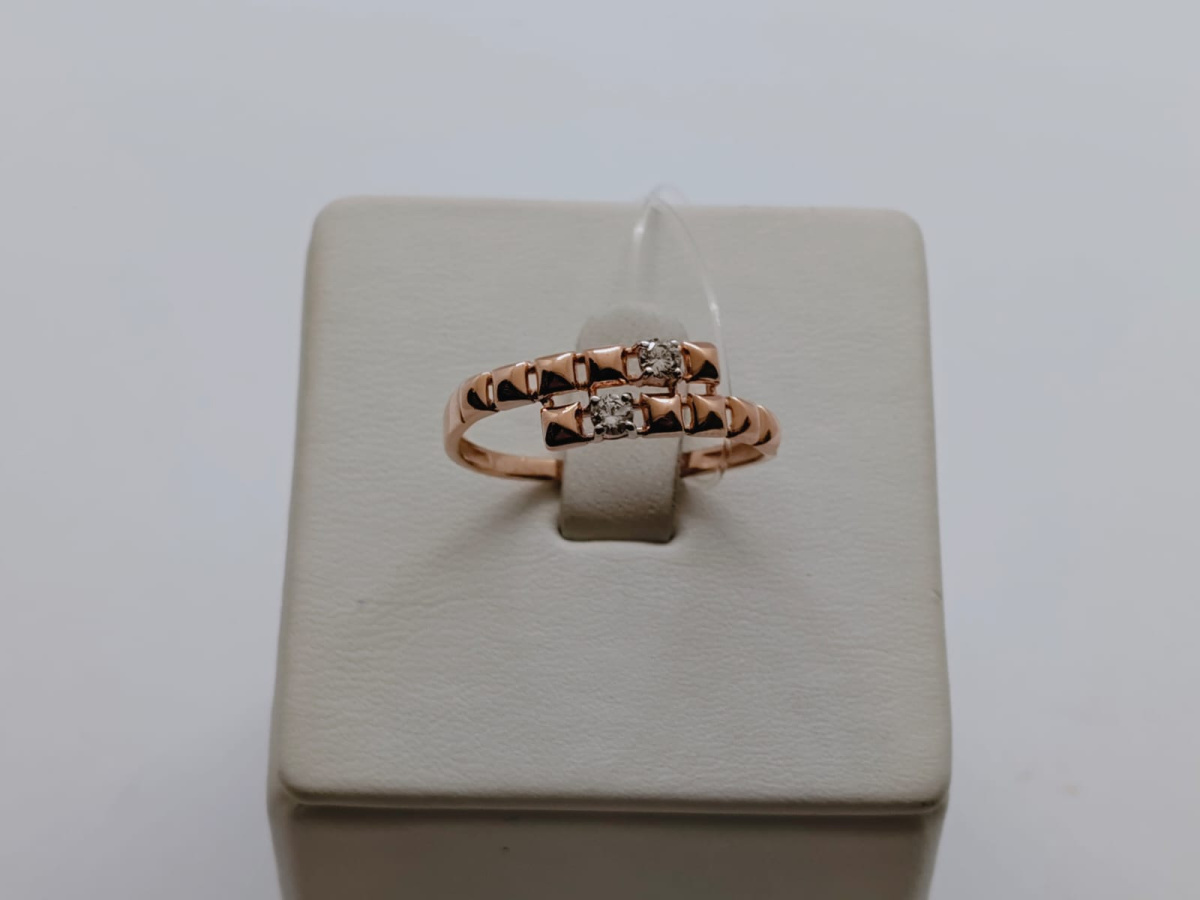 КОЛЬЦО С КАМНЯМИ (Au 585)