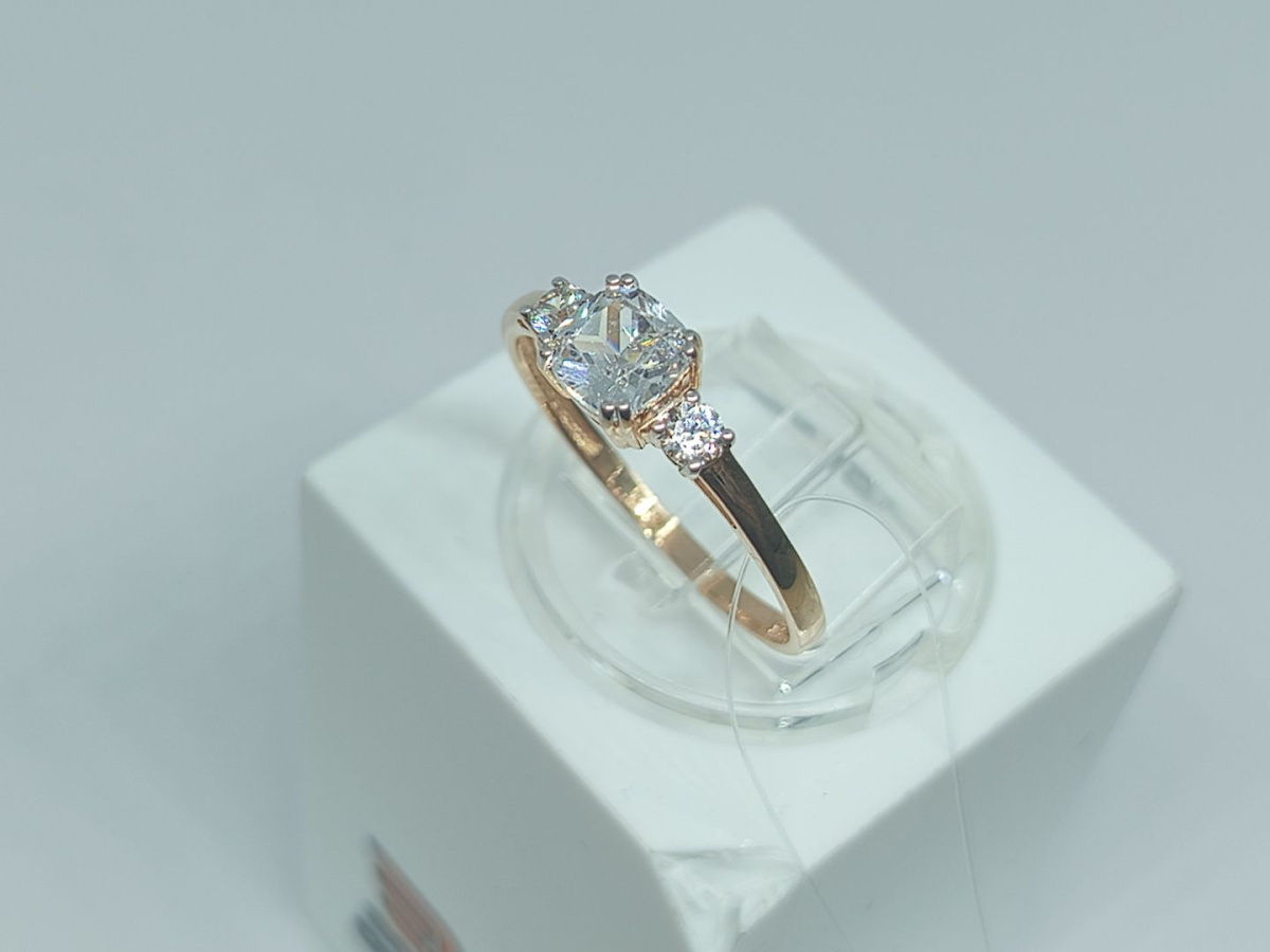 КОЛЬЦО С КАМНЯМИ (Au 585)