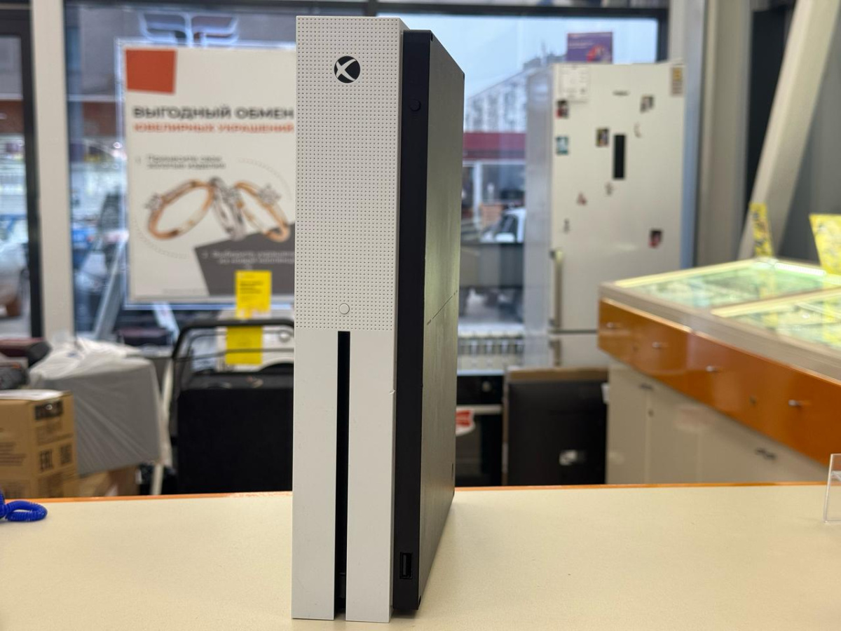 Игровая приставка Xbox One S 1TB