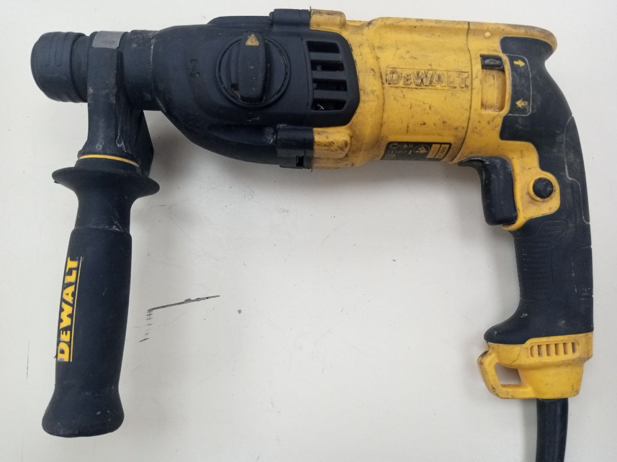 Перфоратор Dewalt D25133-KS