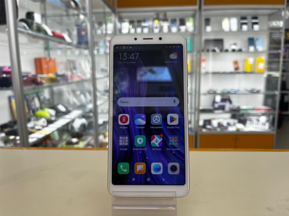 Смартфон Xiaomi Redmi 6A 2/16