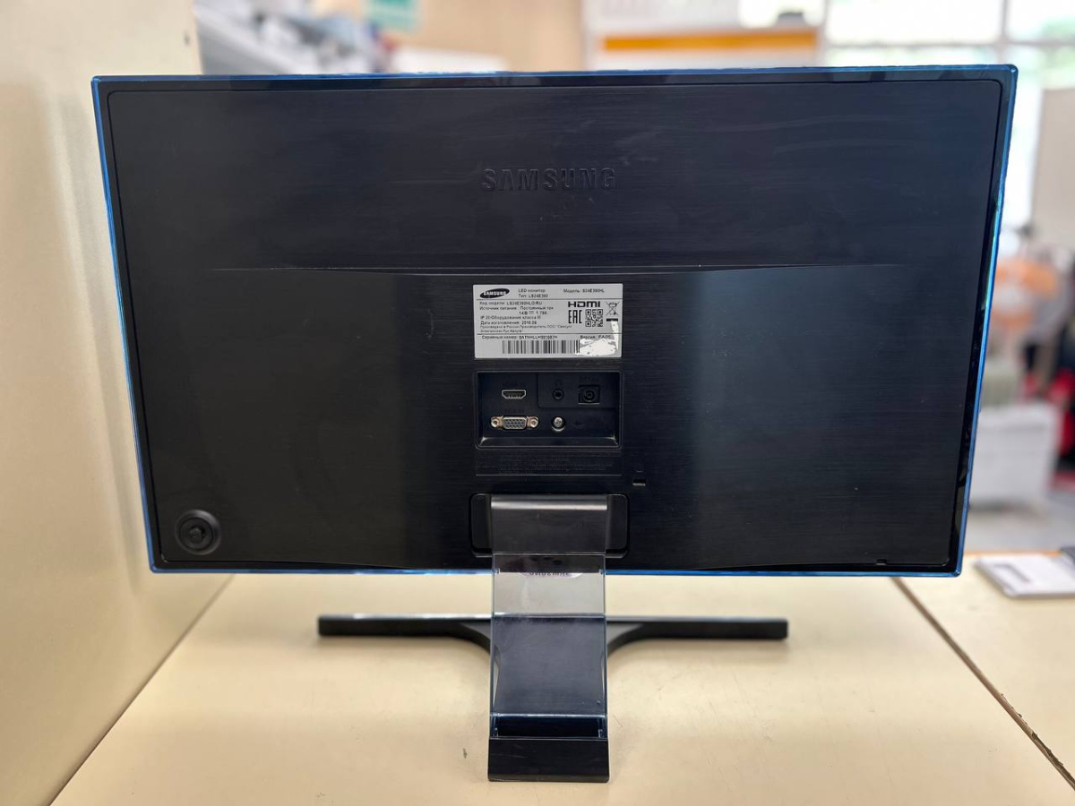 Монитор Samsung LS24E390HLO