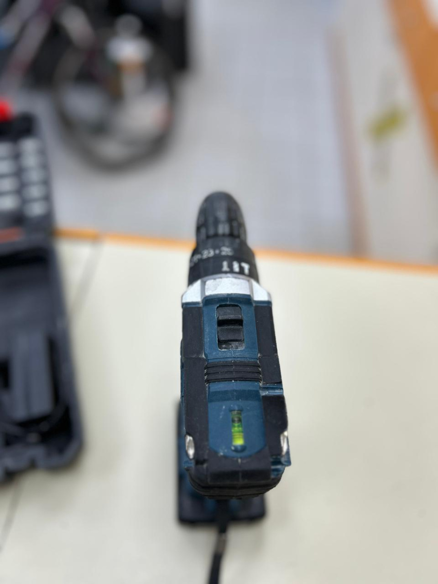 Шуруповерт Bosch 