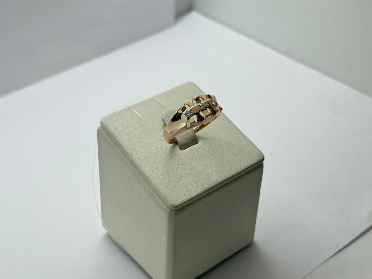 КОЛЬЦО С КАМНЯМИ (Au 585)