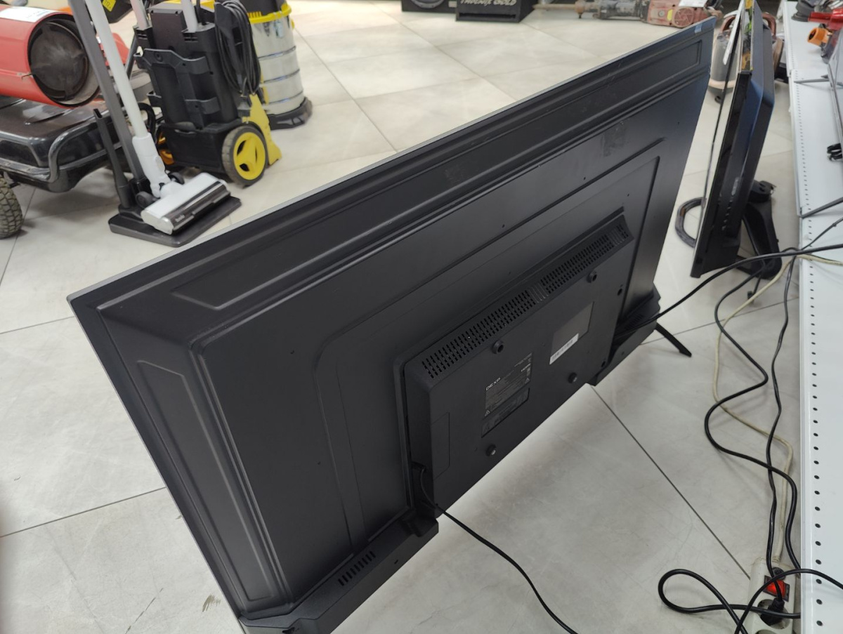 LED Телевизор Dexp 43UCS1
