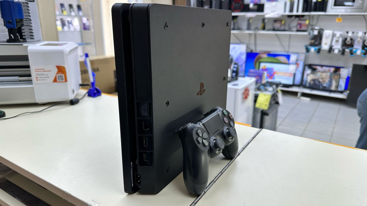 Игровая приставка PlayStation 4 Slim 1Tb