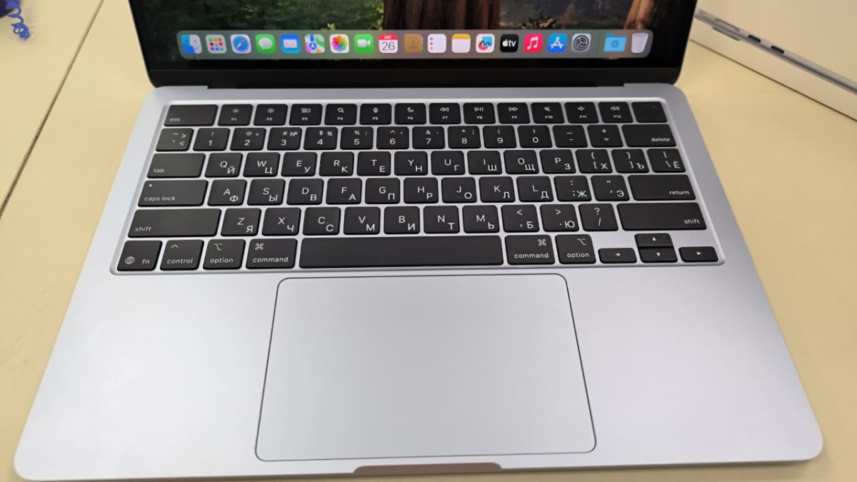 Ноутбук Apple MacBookAir (13 дюймов M4 A3240) 2025