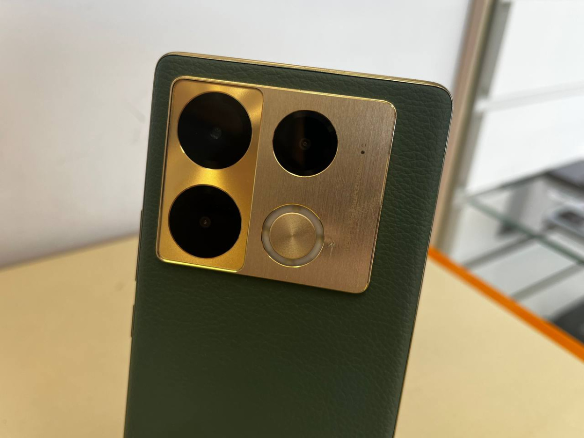Смартфон Infinix Note 40 Pro 8/256
