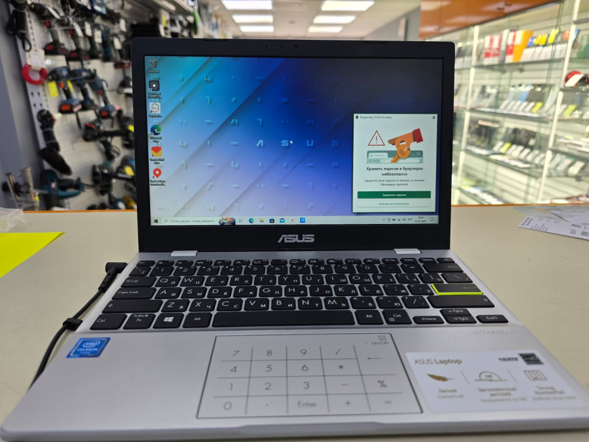 Ноутбук ASUS Asus E210M; Celeron N4020, HD Graphics, 4 Гб, 256 Гб, Нет