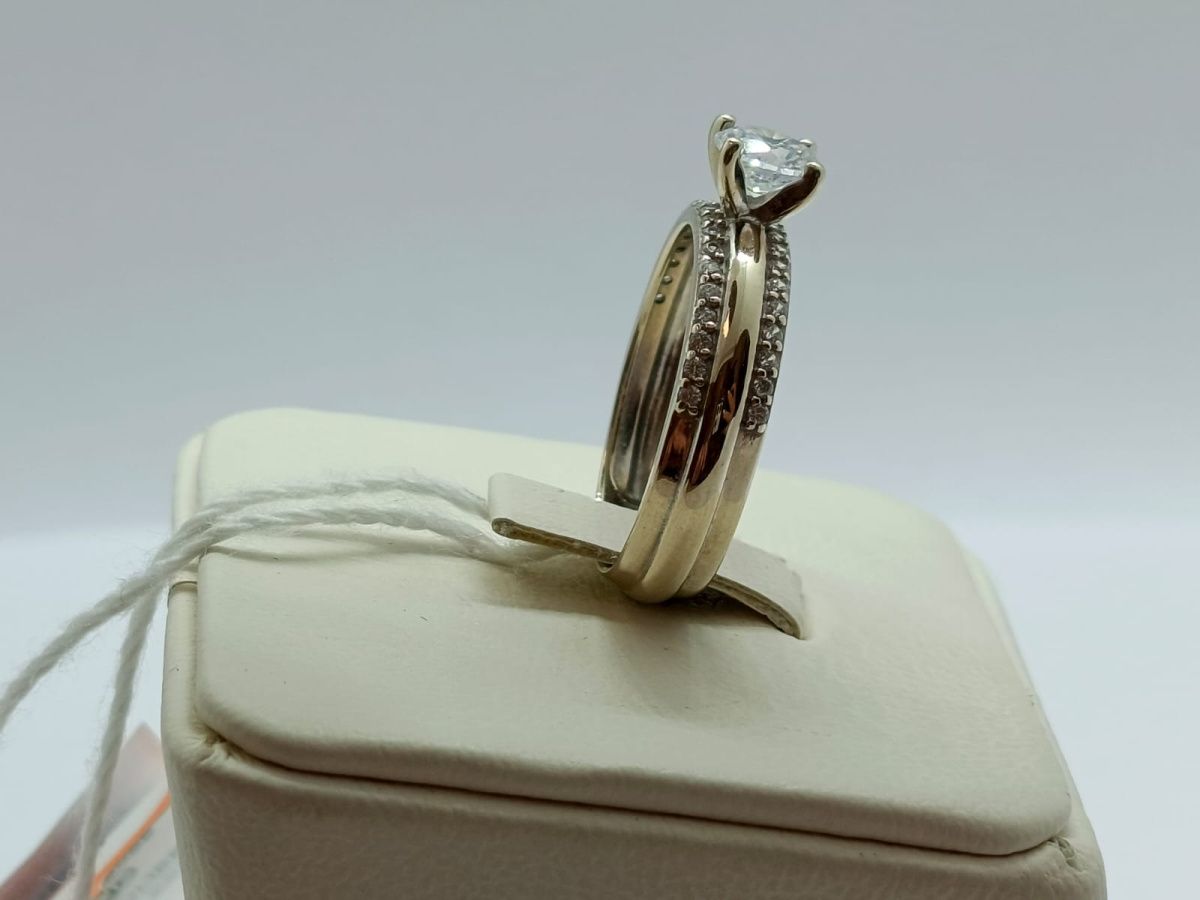 КОЛКМИ585 КОЛЬЦО С КАМНЯМИ (Au 585)