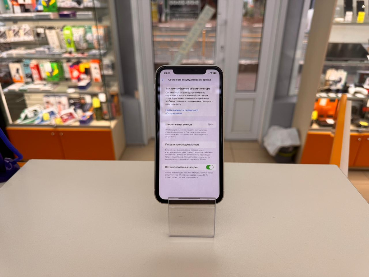 Смартфон Apple iPhone 11 64Gb