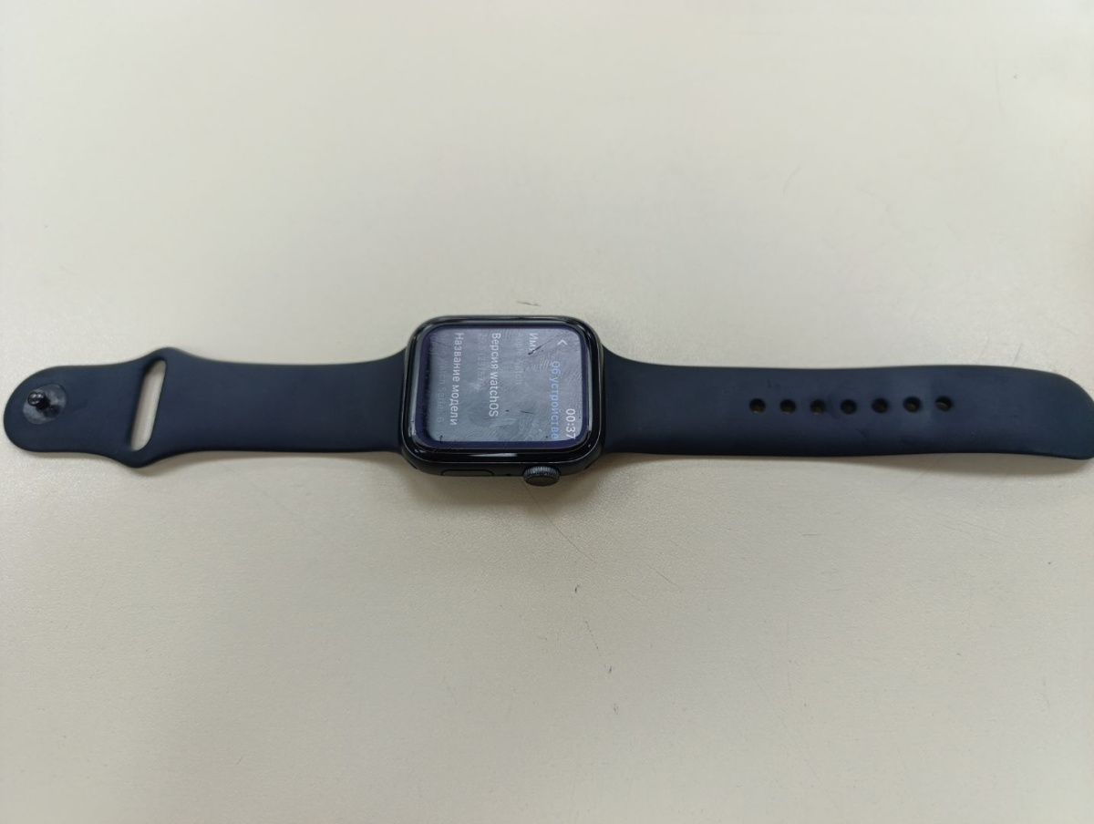 Смарт-часы Apple Watch Series 6 44 мм